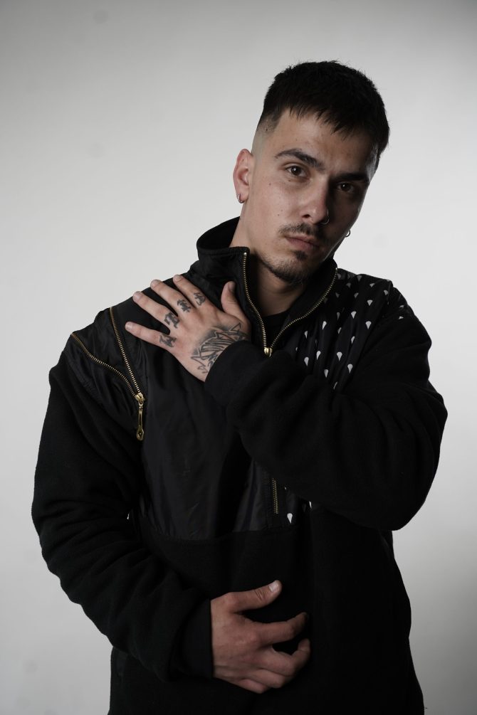 Fleece Bucciarati x Sticky Fingers - imagine 3